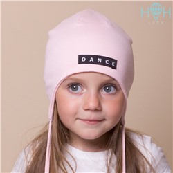 ШВ20-90310405 Двухслойная шапка с завязками и жаккардовой нашивкой "DANCE", розовый