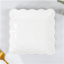 Тарелка квадратная Доляна «Сьюзен», 15×15 см, цвет белый